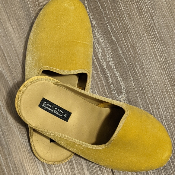 ZARA | slippers, golden yellow. size 9 - Picture 5 of 5